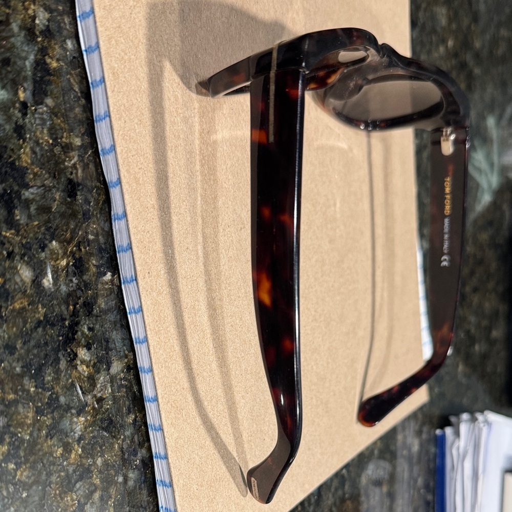 Tom Ford Tortoise Shell Sunglasses - Picture 4 of 6